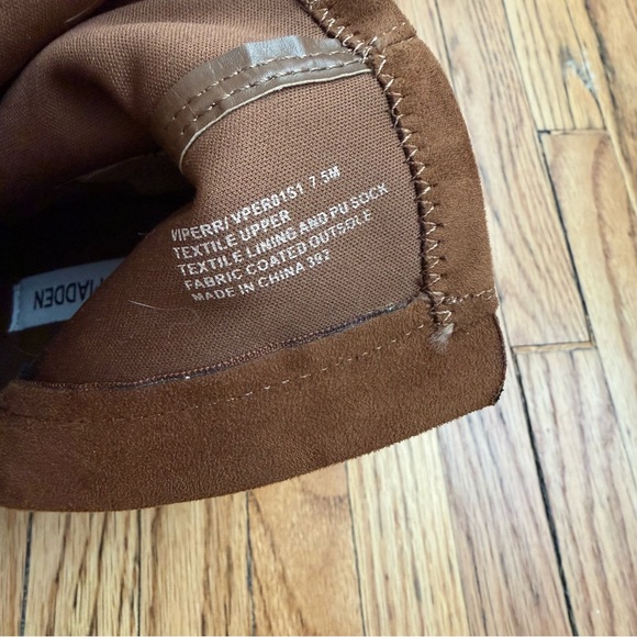 NWT Steve Madden Brown Suede Ankle Booties - Picture 6 of 6